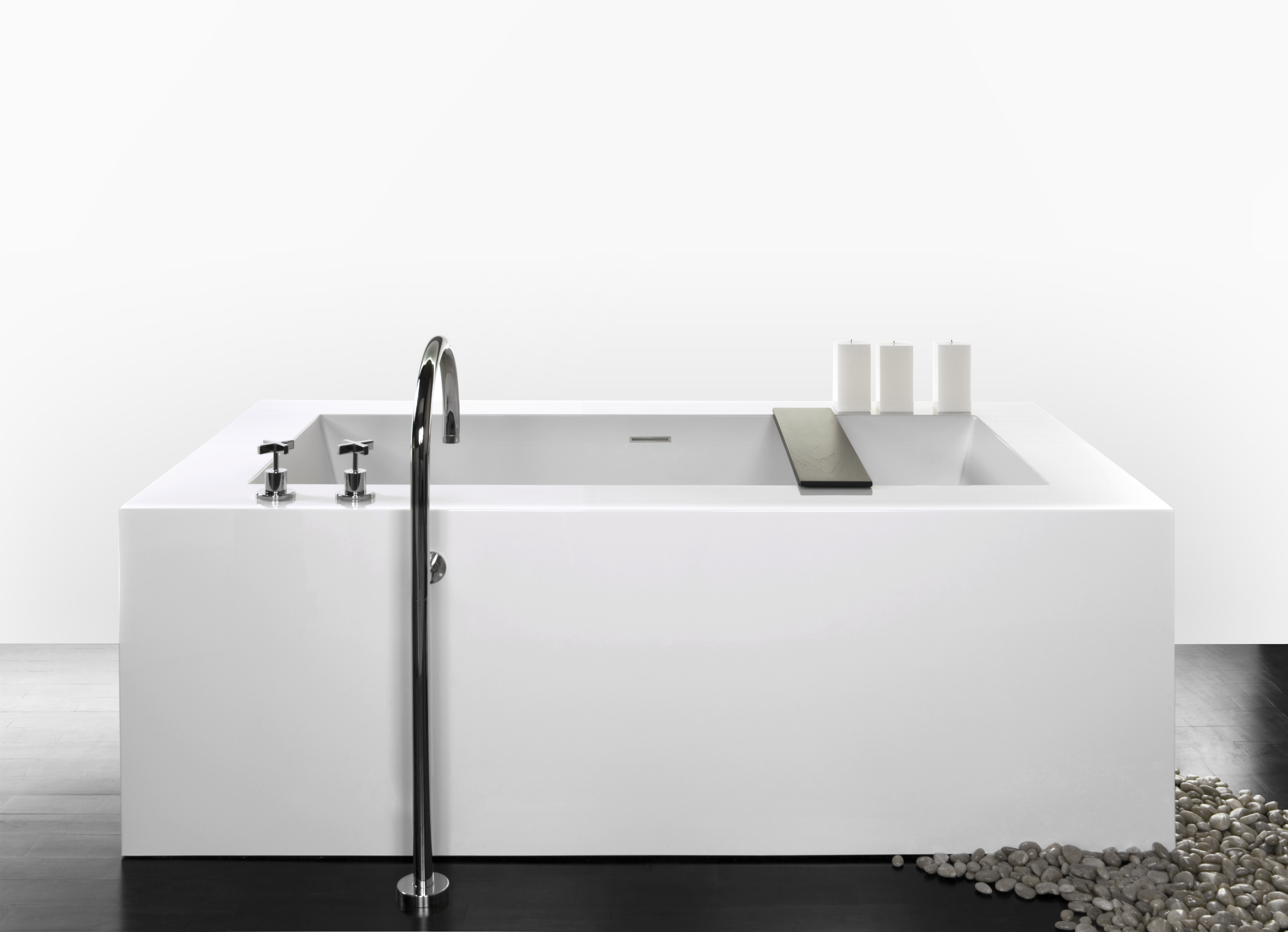 Alcove tub with white finish, wall tub