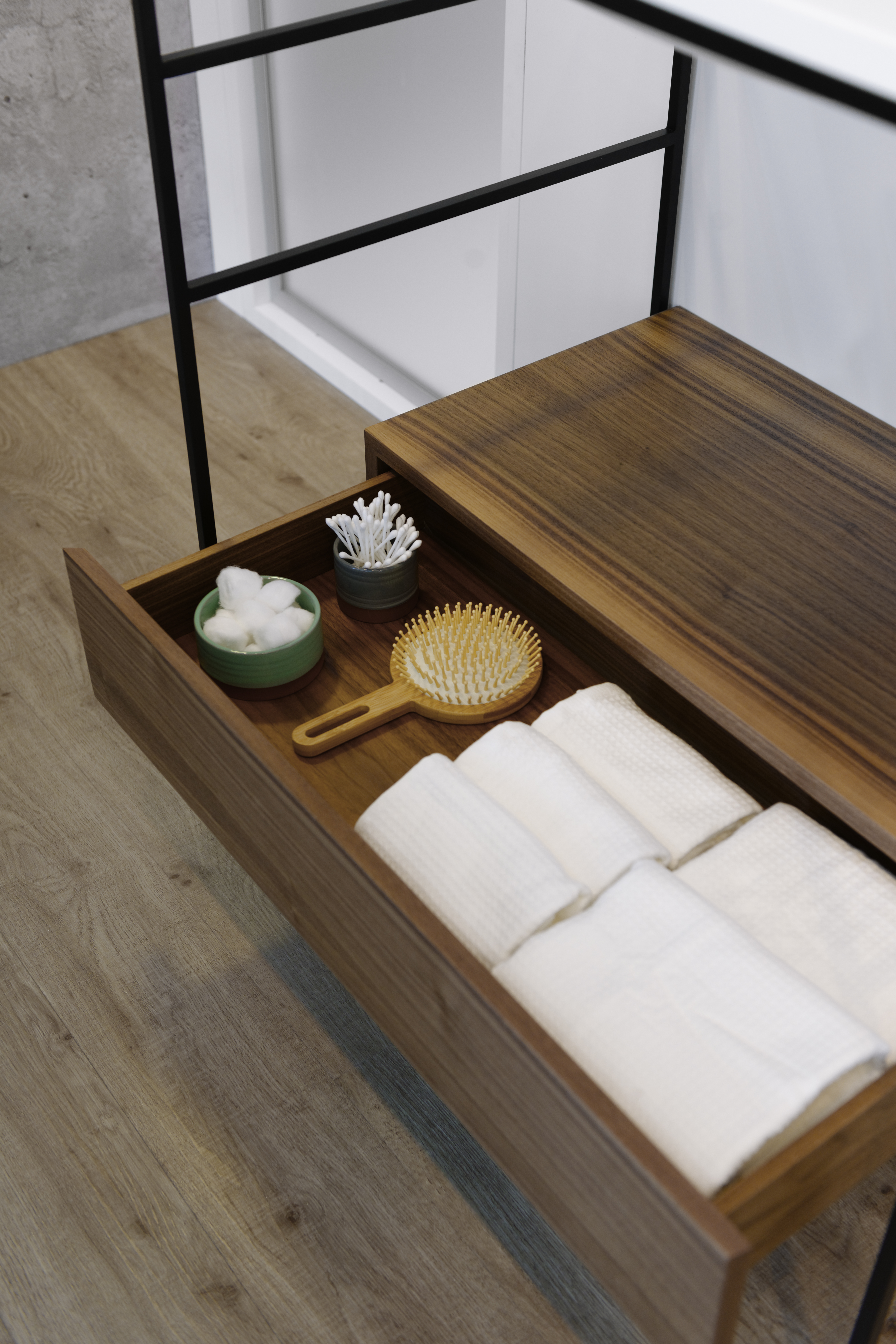 c2-console-3 Bathroom vanities